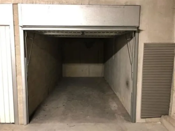 Parking/Garage/Box 11 m²