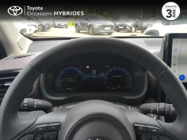 Toyota Yaris cross 130h collection awd-i mc24 — photo 13