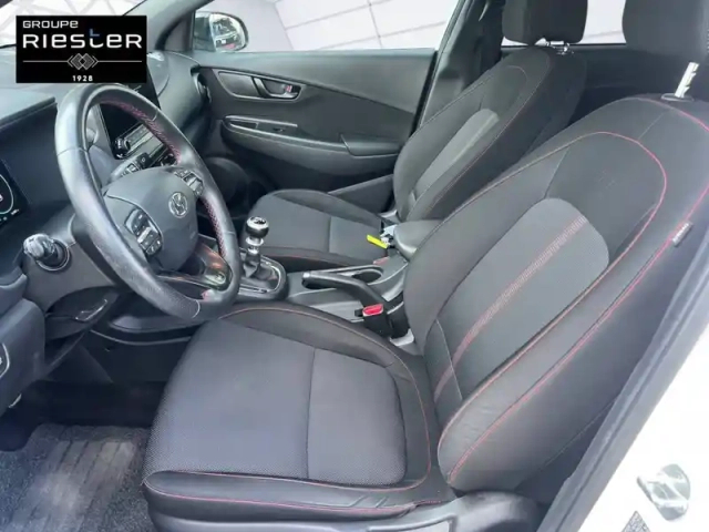 Hyundai Kona 1.0 t-gdi 120 hybrid 48v — photo 9