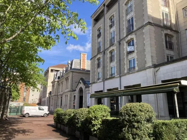 Local 202 m²