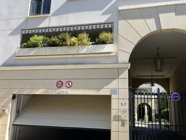 Location parking