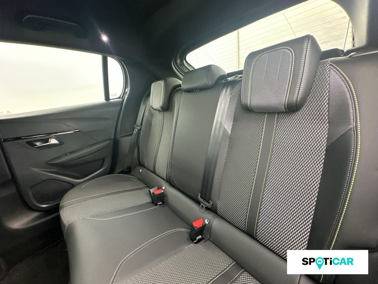 Peugeot 208 1.2 hybrid 145ch gt e-dcs6 — photo 10