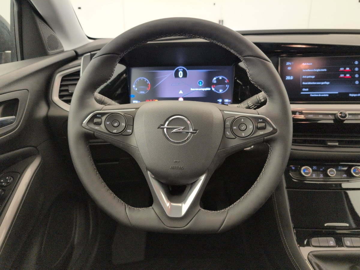 Opel Grandland — photo 14