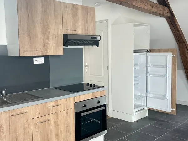 Logement 2 pièces centre ville méru