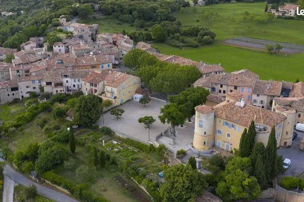 Terrain constructible Tourtour