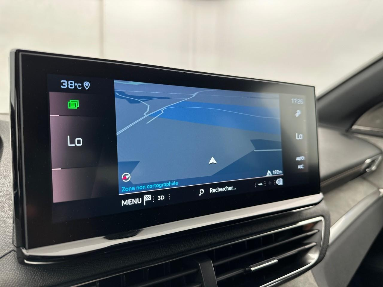 Peugeot 3008 puretech 130ch s&s eat8 gt pack — photo 10