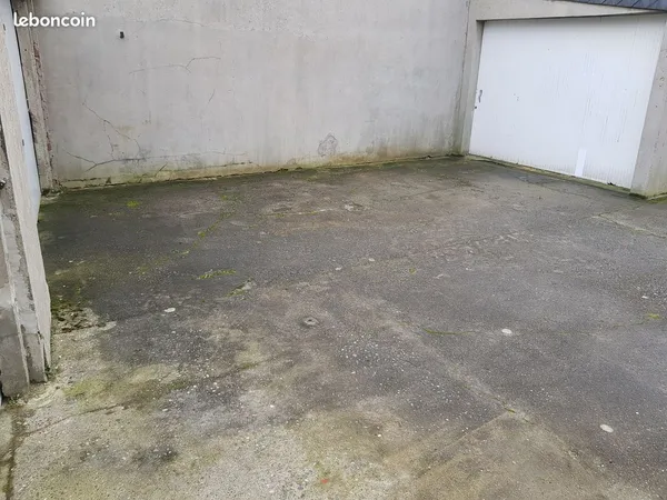 Brest centre-ville - Grand garage