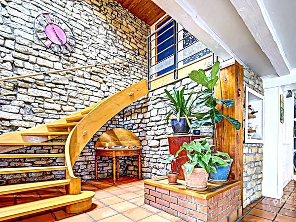 Maison 6 pièces 181 m²