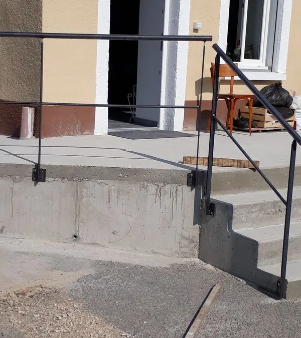 Photo 1