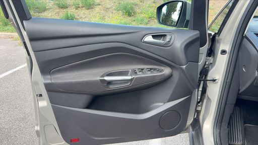 Ford Focus C-MAX 1.5 TDCI 120 - Titanium – 2016 – 97569 km – Diesel – Boîte Manuelle — photo 17