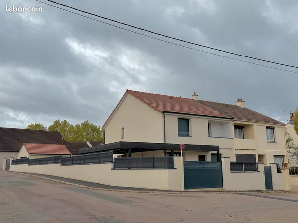 MAISON A LOUER 130 m2