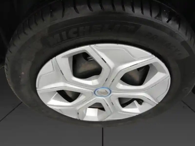 Renault Twingo e-tech electric life r80 achat intégral - 21my — photo 11