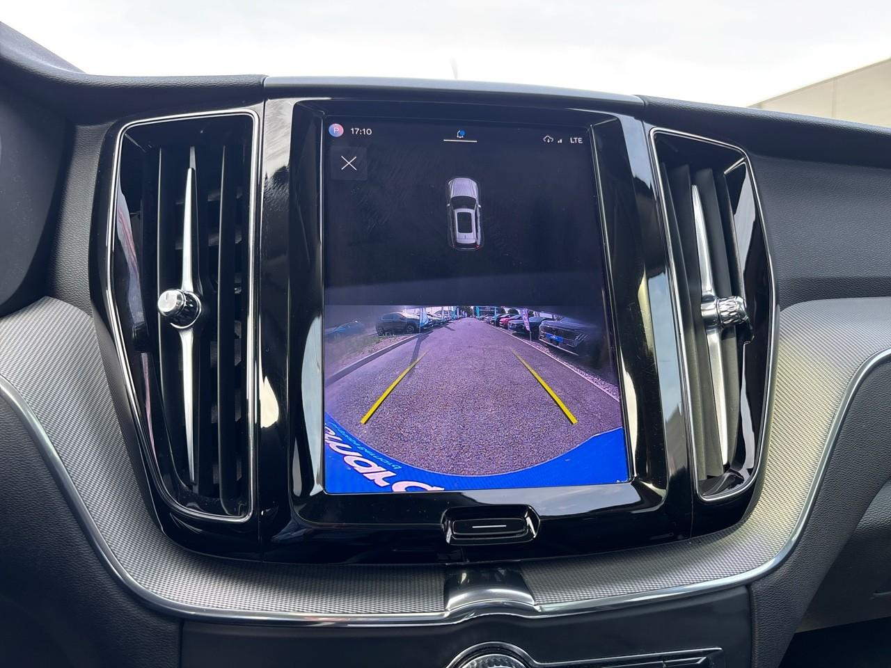 Volvo Xc60 b4 197ch plus style dark geartronic — photo 20