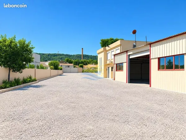 Local 500 m² Châteauneuf-les-Martigues