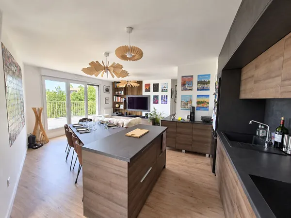 Appartement 5 pièces 94 m²