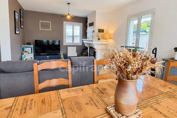 Adé - Jolie maison de 89 m² avec 3 chambres, jardin et garage