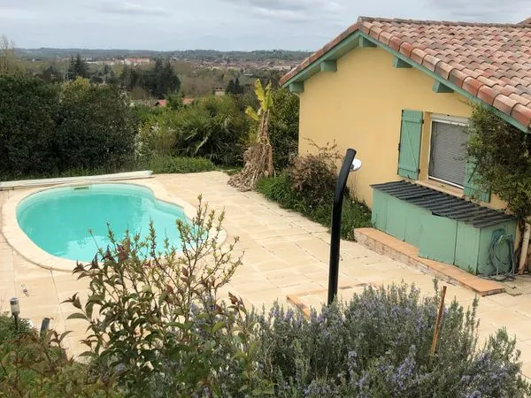 Maison avec vue panoramique sur les Pyrénées