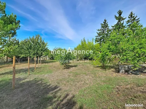 Terrain 550 m² ANDREZE