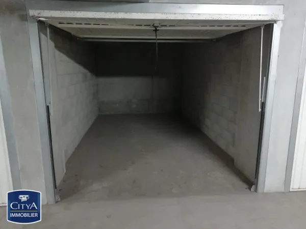 Stationnement Location Saint-Étienne   52€