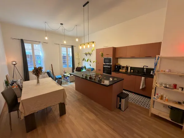 APPARTEMENT T2 MEUBLÉ PROCHE CENTRE VILLE ET FAC SAINT LEU