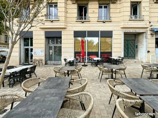 Local commercial 120 m²
