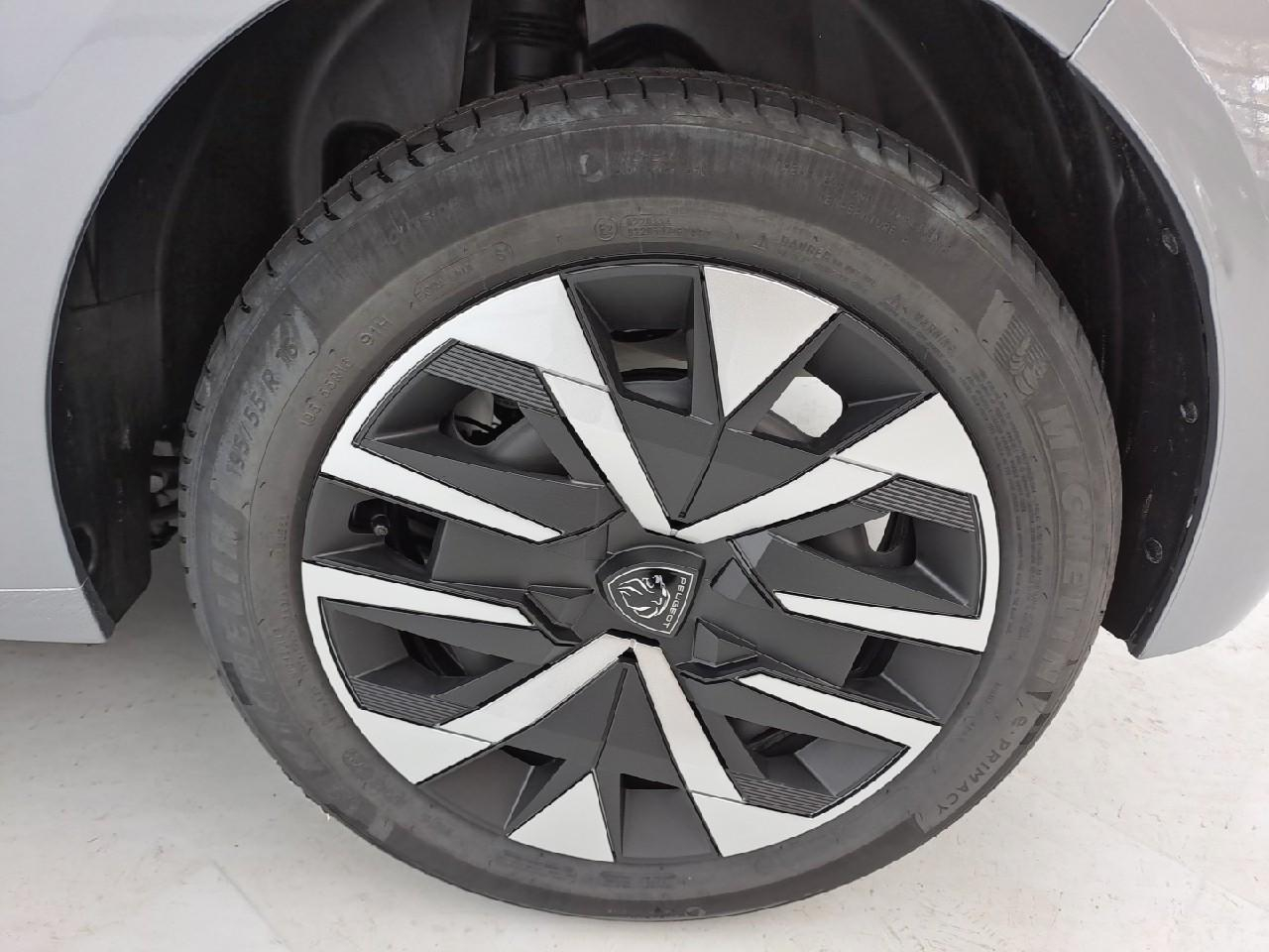 Peugeot 208 100 s&s bvm6 style — photo 17