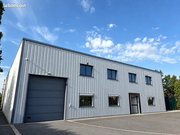 ENTREPOT - LOGISTIQUE 877 m² DOUAI