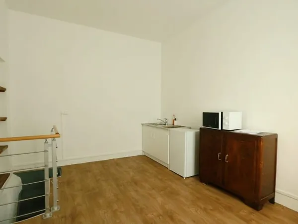 EXCLUSIVITÉ NESTHOS - Duplex aménagé en studio, Jules Joffr