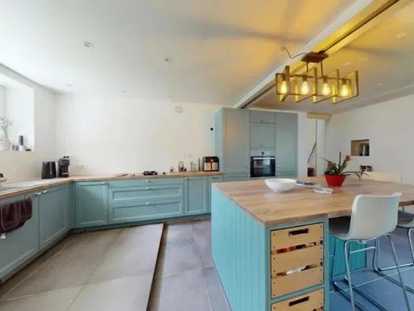 Maison 4 pièces 145 m²