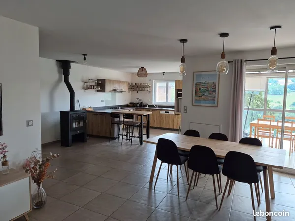 Maison T4 / 109 m² + véranda de 13 m² - Larajasse