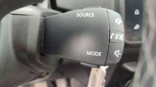 Dacia Duster 1.3 TCe 130 - Expression – 2023 – 49284 km – Essence – Boîte Manuelle — photo 9