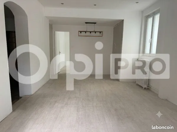 Local d'activité 120 m²