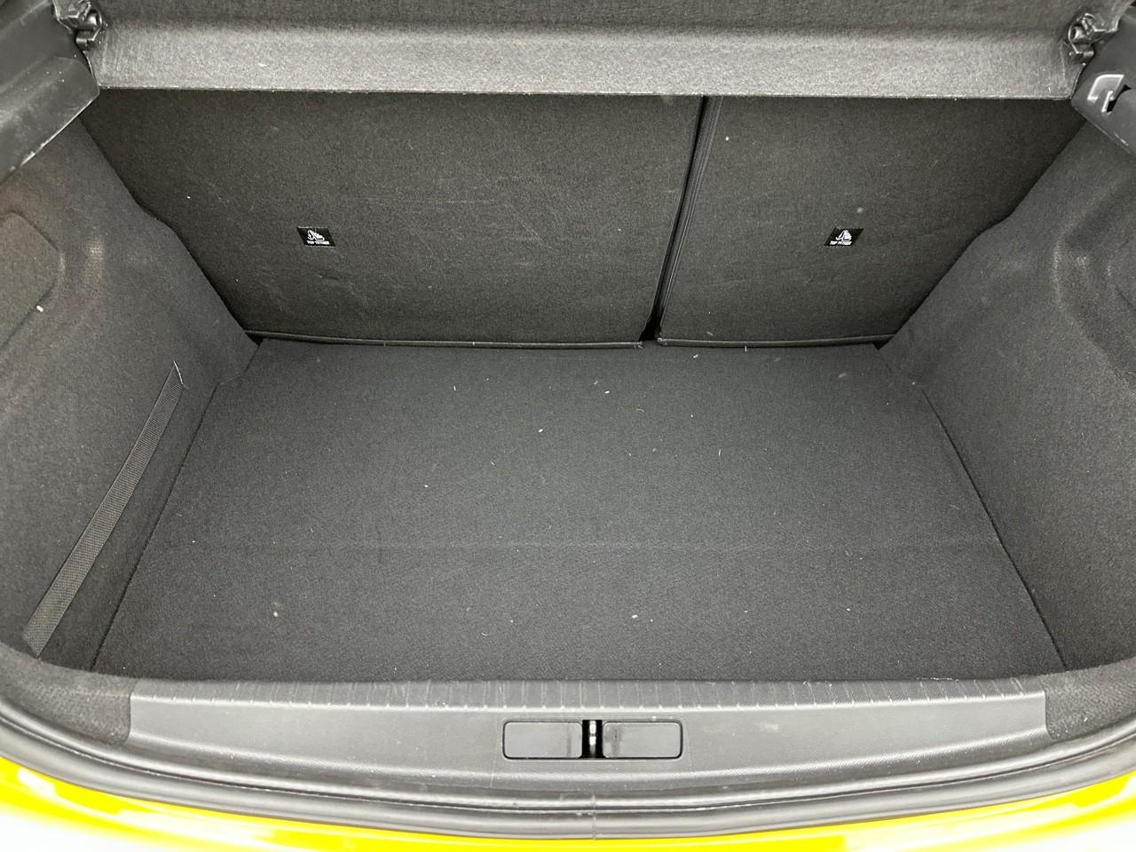 Peugeot 208 puretech 100 s&s bvm6 gt line — photo 6