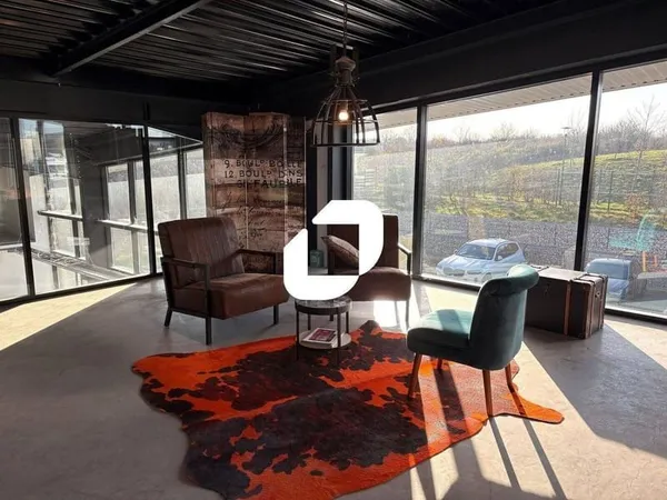 Bureaux 300 m²