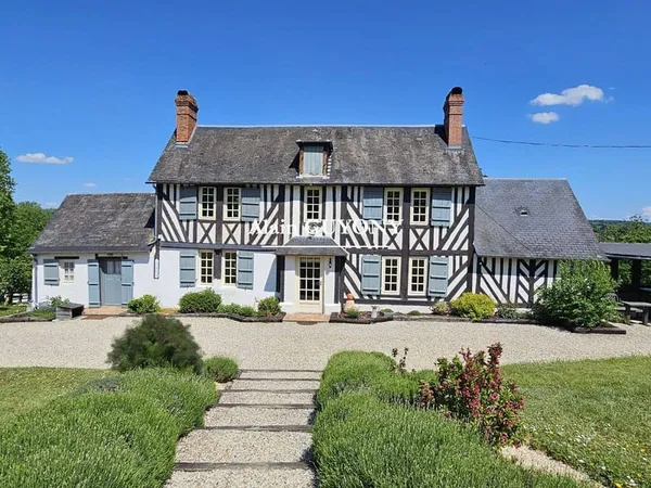 Maison 8 pièces 166 m²