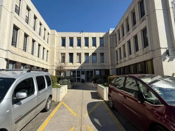 Bureaux 475 m²