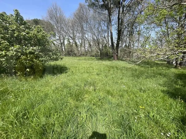 Terrain 2060 m²