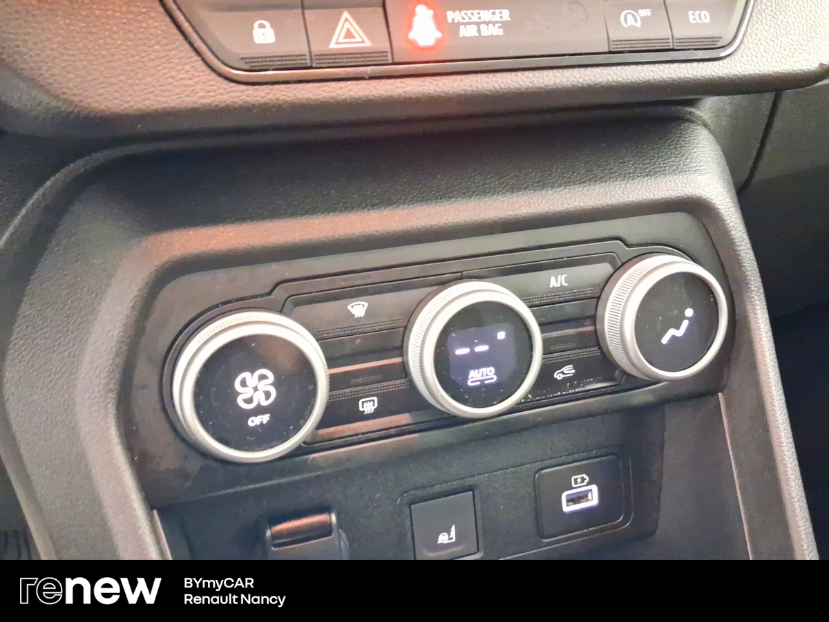 Dacia Sandero ECO-G 100 — photo 21