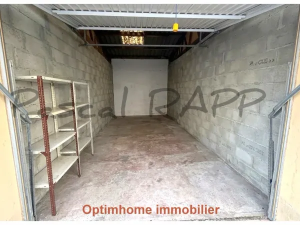 Parking/Garage/Box