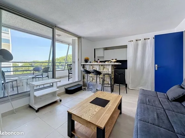 Tres beau t2 meuble + terrasse+parking