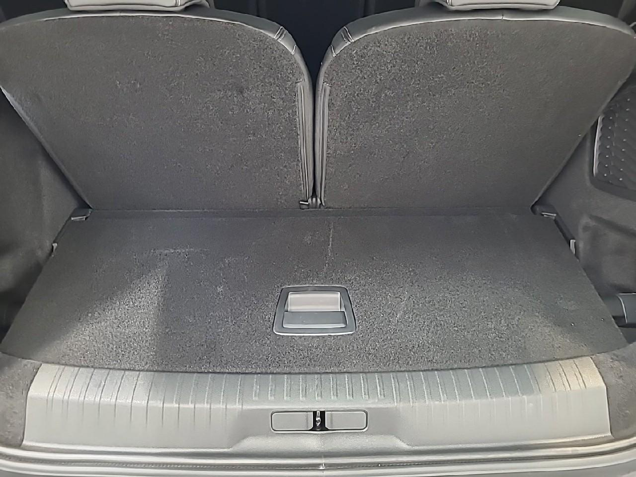 Peugeot 5008 hybrid 145 ch e-dcs6 allure — photo 14