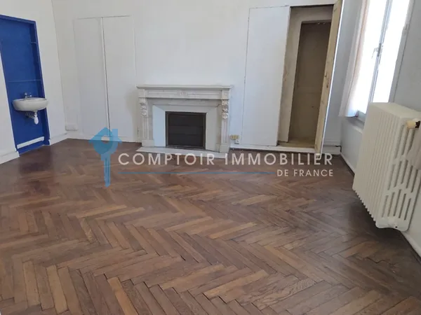 CENTRE VILLE VAUVERT. LOCAL PROFESSIONNEL 45 M2 2 pieces