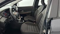 Dacia Sandero 1.0 ECO-G 100ch Stepway Confort -22 — photo 12