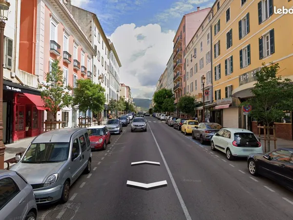 Local commercial 56 m² - Emplacement n°1 Coeur du Cours Napoléon - Ajaccio
