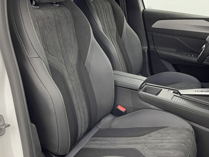 Peugeot 308 III 1.5 BlueHDi 130ch GT EAT8 — photo 26