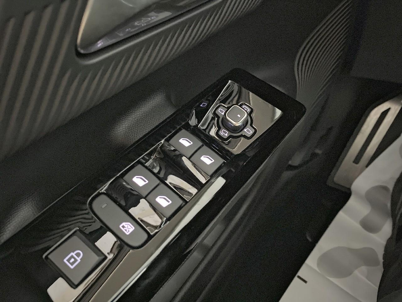 Citroën C5 Aircross hybride rechargeable 195 ch e-eat7 max — photo 20
