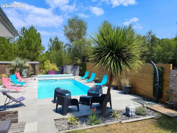 Maison plain-pied 120m2 avec piscine sur un terrain de 1100m2 en lisière de forêt - Haureuils