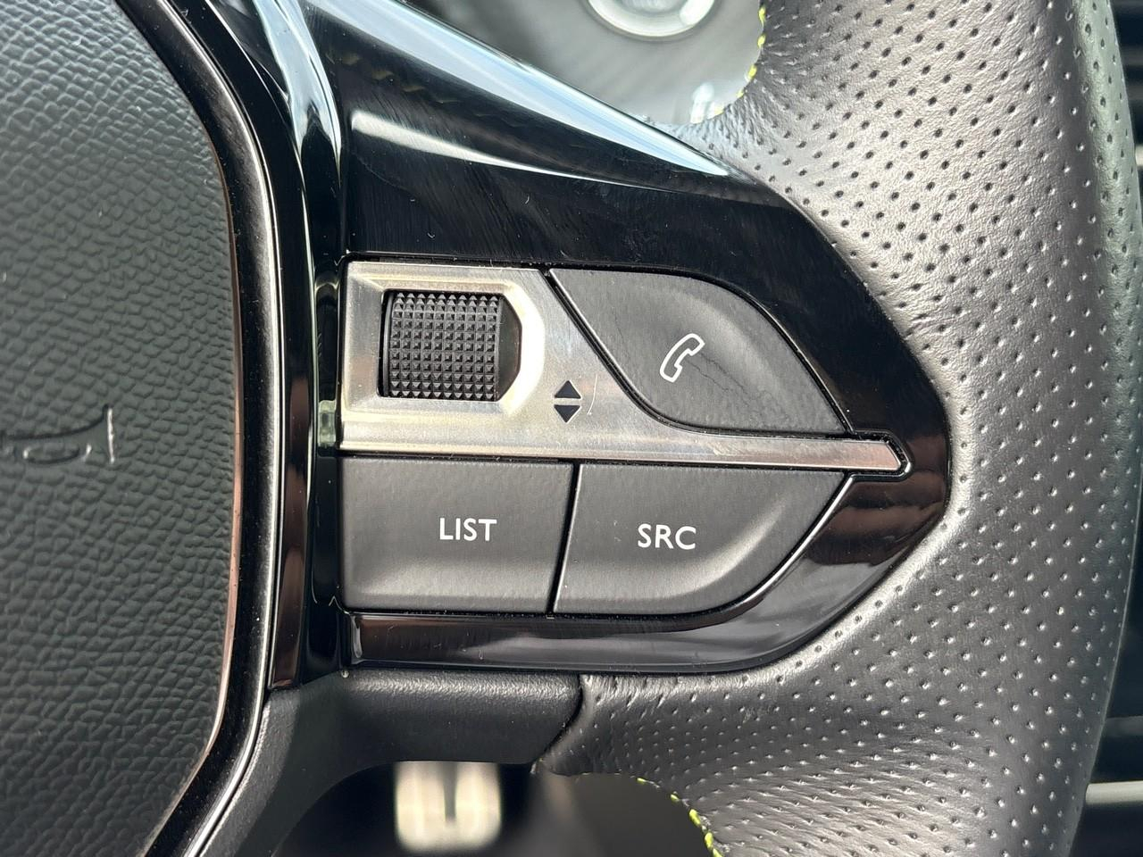 Peugeot 208 1.2 puretech 100ch s&s gt — photo 26