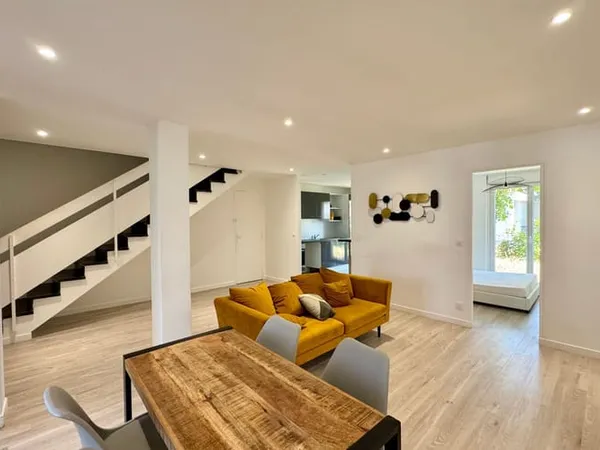 Maison 6 pièces 120 m²