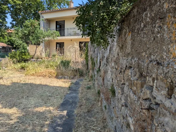 MAISON 4 chambres jardin garage et atelier